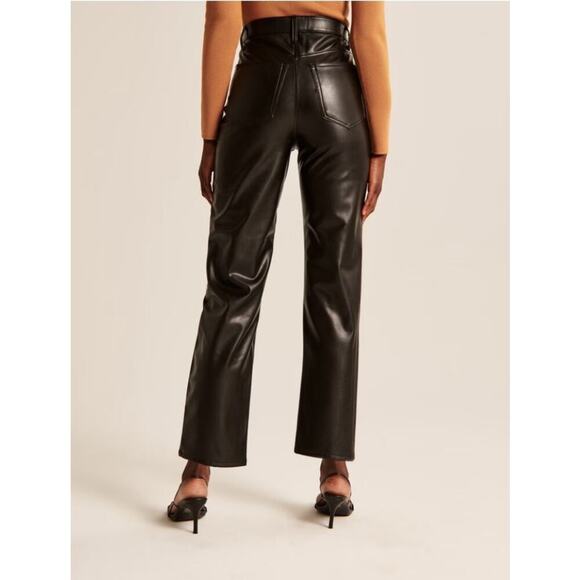 Abercrombie & Fitch Vegan Leather Ankle Straight Ultra High Rise Pant SHORT - Picture 3 of 7